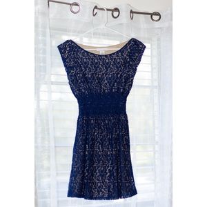 Pinky navy lace dress